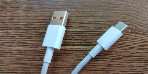 數據線激光打標機--威斯邁激光