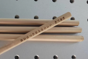 鉛筆激光打標機.png 鉛筆激光打標機.png