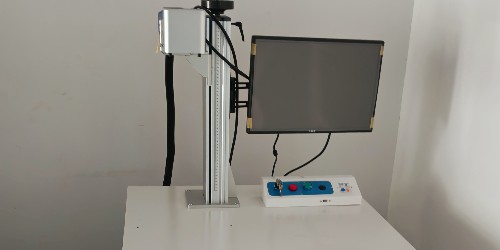 為什么光纖激光打標機比半導體激光打標機使用壽命長